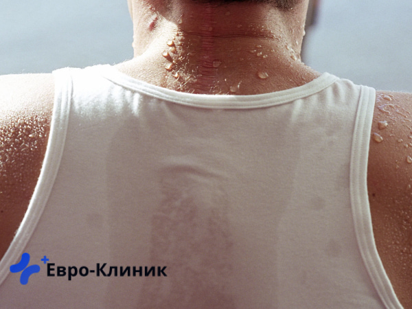 Пот из-за кодирования от алкоголизма Мужчина потеет